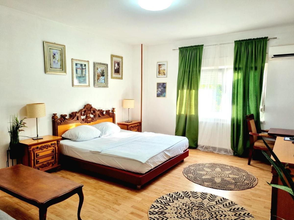 Rooms Villa Luigi Pančevo Екстериор снимка