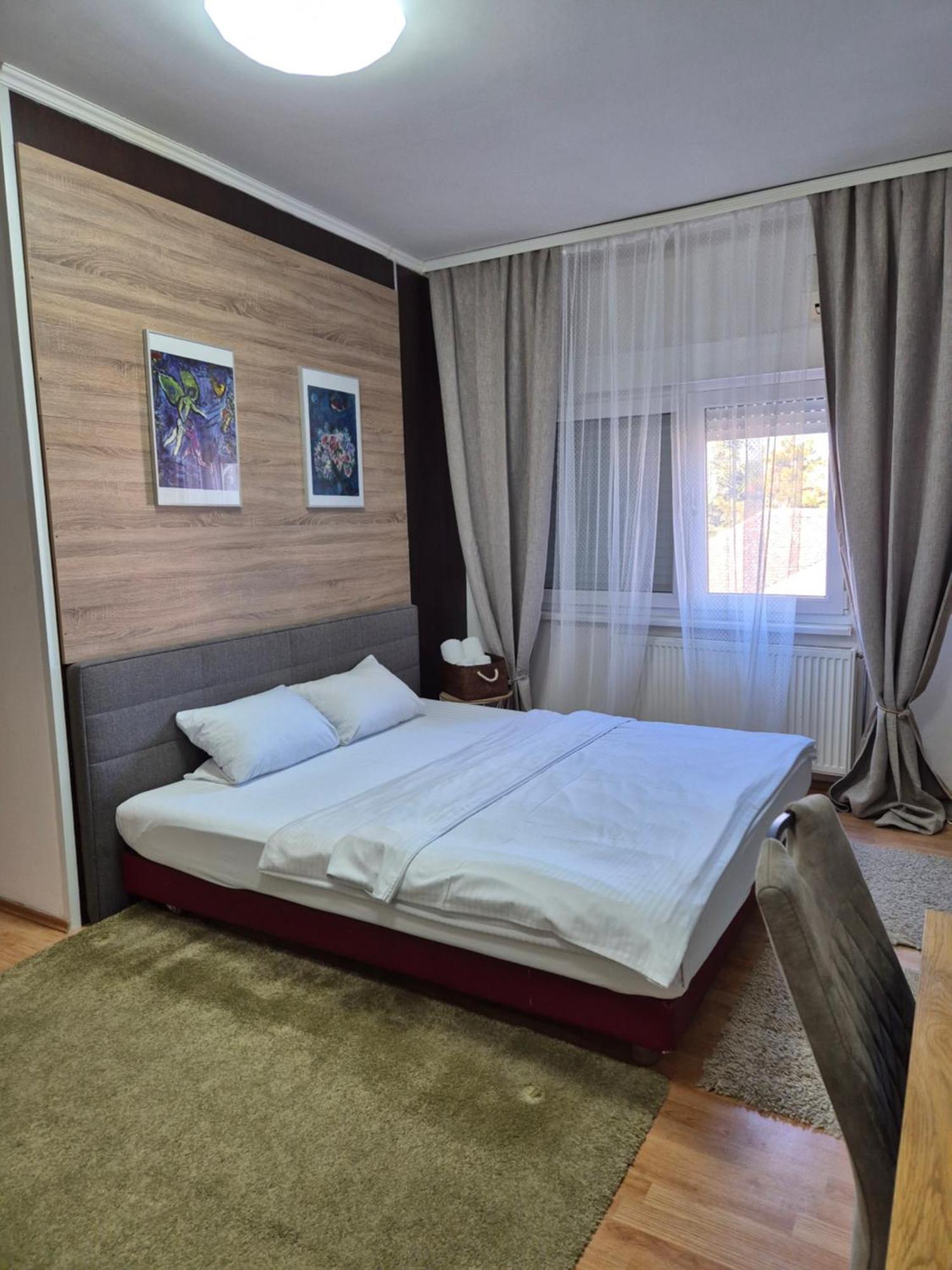 Rooms Villa Luigi Pančevo Екстериор снимка